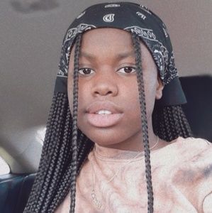 Meet your Posher, Shania